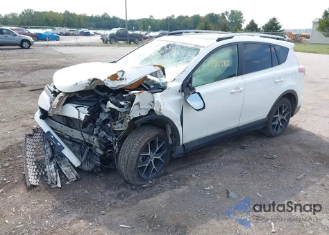 2017 Toyota Rav4 Se z USA, uszkodzony, nr VIN JTMJFREV1HJ710252